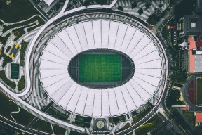 2026世界杯转播权FIFA报价2.5亿美元-巴塞罗那之夜，穆古鲁扎巅峰对决，字母哥鏖战40分钟败北亦英雄
